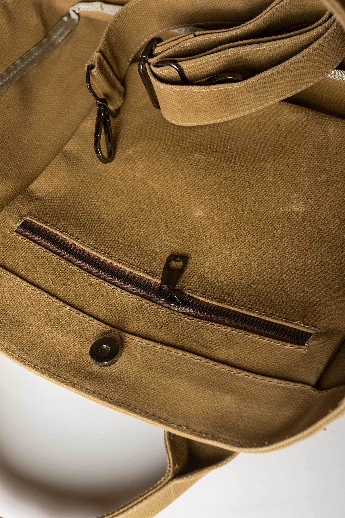 Look Project - Ellie the Eye Mustard City Bag