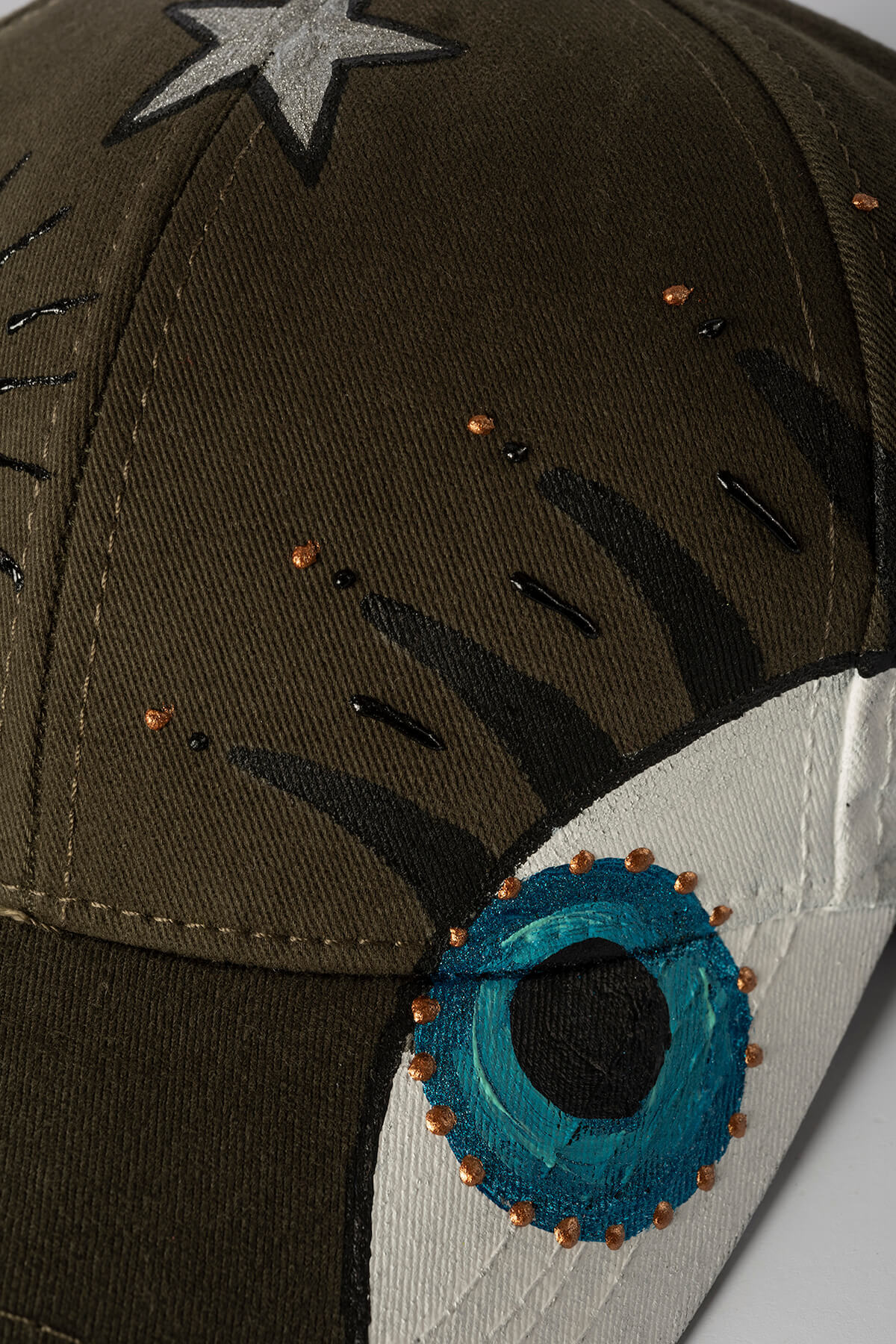 Look Project - Khaki1 Don't Look